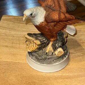 Royal Heritage "Birds in Flight" Americana Collection